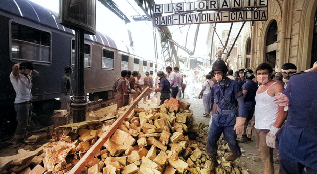 Strage alla stazione di Bologna, cosa accadde il 2 agosto del 1980 e perché c'è il segreto di Stato