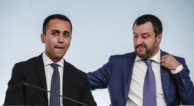 Di Maio-Salvini, scatta il derby dei gilet gialli