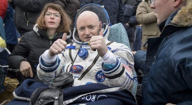 Scott Kelly è tornato sulla Terra dopo un anno sulla ISS
