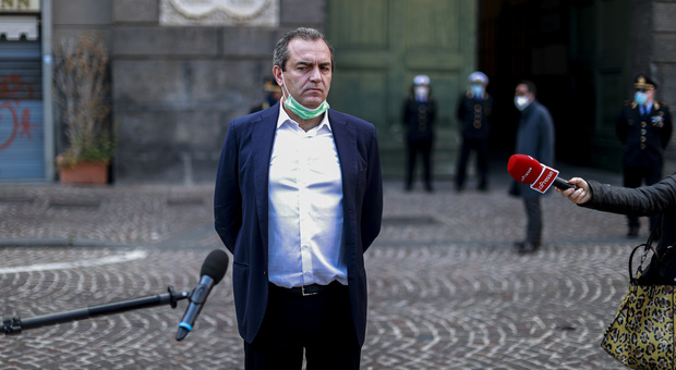 De Magistris ricorda Falcone: «Distrugge il simbolo della lotta alla mafia»