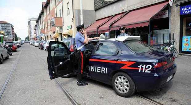 Milano, maxi-rissa in corso XXII Marzo: sei persone ferite in strada