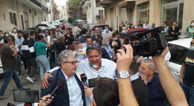 Ballottaggi, Palmisano vince a Ceglie (68%), a Latiano Maiorano confermato per 2 voti. De Donno vince a Tricase. Pecoraro nuovo sindaco di Manduria