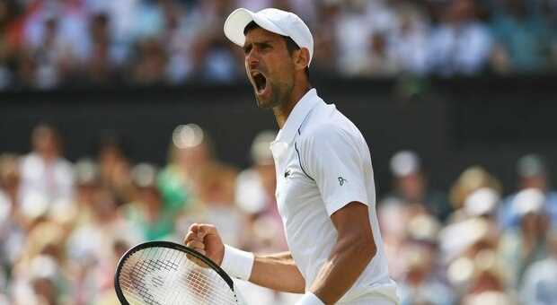 Niente ferma Djokovic: Kyrgios ko Novak sette volte re di Wimbledon