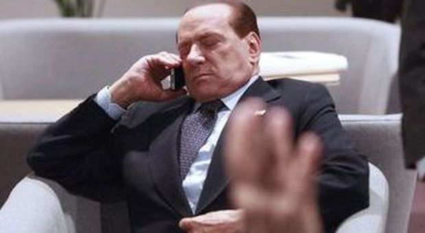 Silvio Berlusconi a Bruxelles (foto Olivier Hoslet - Epa)