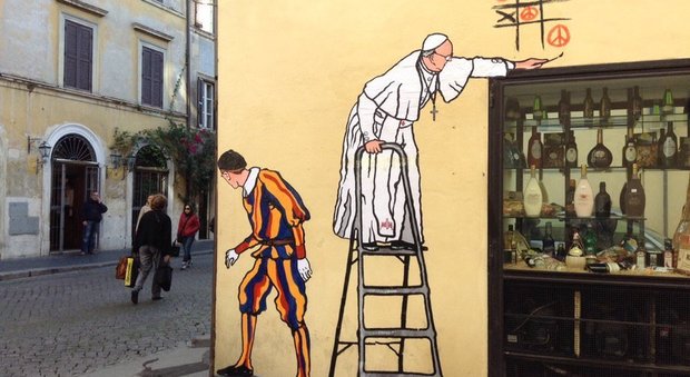 Papa Francesco gioca al "tris della pace", spunta un nuovo murales a Borgo Pio