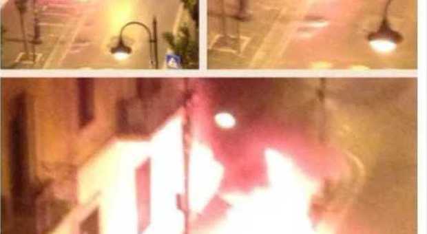 Piromani bruciano cassonetti, sembra un conflitto a fuoco: paura a Nocera
