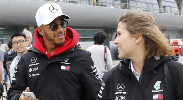 Gp Cina, Hamilton vuole rivincite: «Basta perdere punti da Vettel»