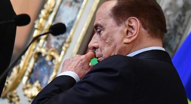Berlusconi: la coalizione non c'è più E ora rischiano anche le Regioni