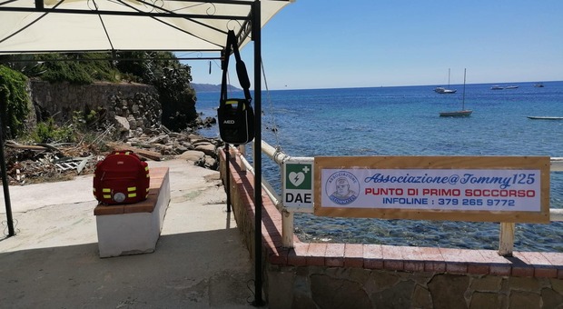 Castellabate, la spiaggia di Ogliastro Marina diventa cardioprotetta per residenti e turisti