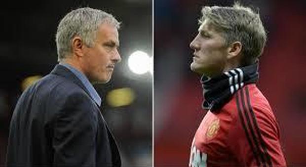 Manchester United, Schweinsteiger contro Mourinho: fotografie di sfida