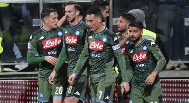 Magia Mertens rilancia il Napoli: 1-0 a Cagliari e ottavo posto