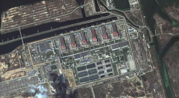 Attacco a centrale nucleare di Zaporizhzhia, gli Usa: «La Russia fa un gioco molto pericoloso». Lavrov a Pechino