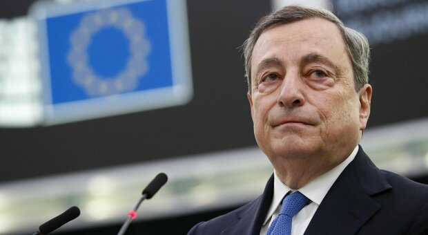 Draghi al Parlamento Ue: «Omaggio a Sassoli, sono nel cuore della democrazia europea»