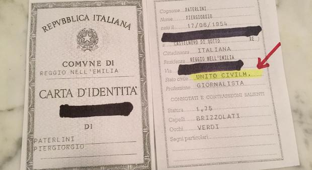 La carta d'identita di Piergiogio Paterlini pubblicata su Favebook