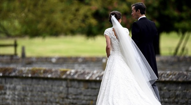 Matrimoni: il rito civile supera quello religioso. Crescono anche le unioni gay