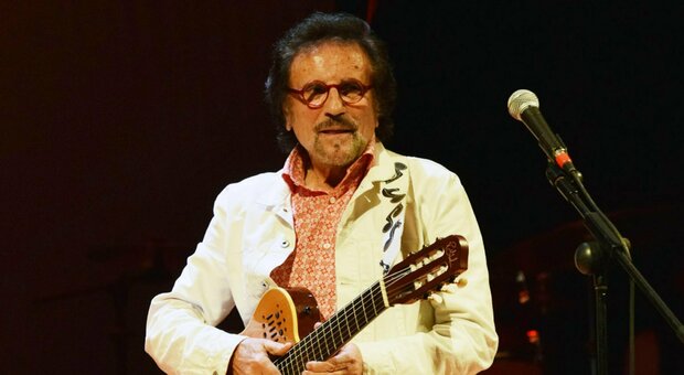 Addio a Toni Santagata, il cantautore e showman aveva 85 anni: celebre la sua “Quant'è bello lu primm'ammore”