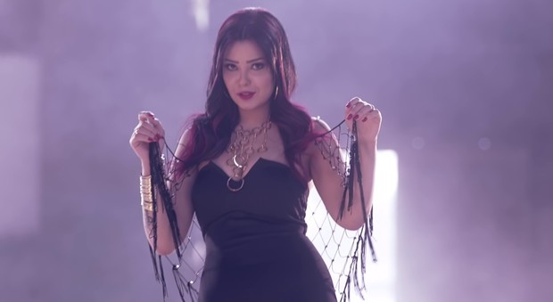 Egitto, arrestata cantante pop Shyma per video osè. La polizia: «Istigazione alla depravazione»