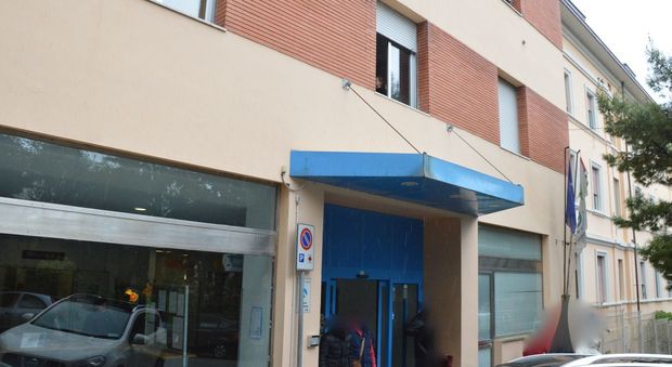 Ancona, bimbo cade dal triciclo e muore: espinatati gli organi