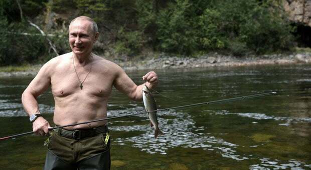 Putin, ecco il pacchetto “vacanze siberiane”: l'Agenzia Turistica russa propone le mete preferite dello zar