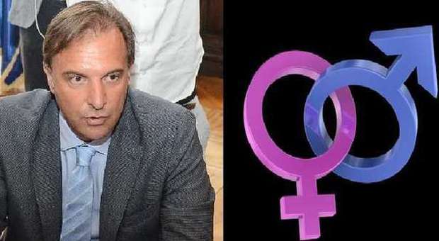 Il sindaco Massimo Bitonci e il logo gender