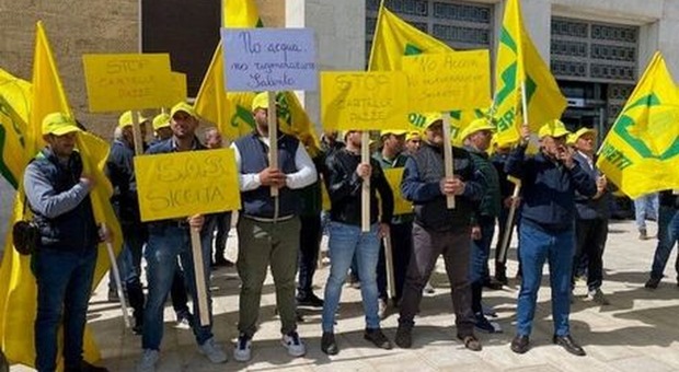 La protesta degli agricoltori pugliesi a Bari