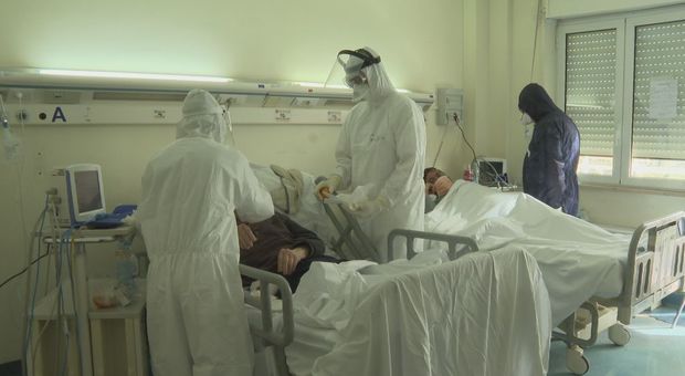 Coronavirus, tensione al pronto soccorso dell'ospedale Maresca: «Non c'è sicurezza»