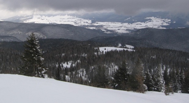 Una foto scattata oggi dalla webcam del Monte Verena