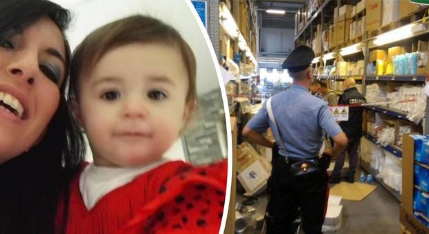 Sofia, bimba morta schiacciata al supermercato a 2 anni: «Travolta da 350 kg di imballaggi»