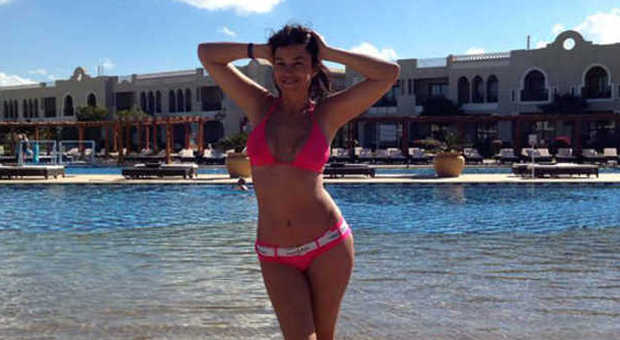 Sara Tommasi, sexy bikini a Sharm El Sheik: "Operazione riconquista Bambolotto"