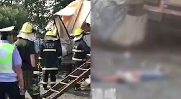 Bus con la ruota sgonfia si schianta contro un camion: 36 morti