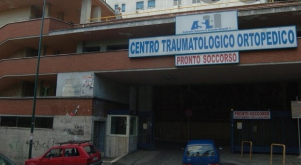 Napoli: scontro frontale tra due scooter ai Colli Aminei, muore 34enne