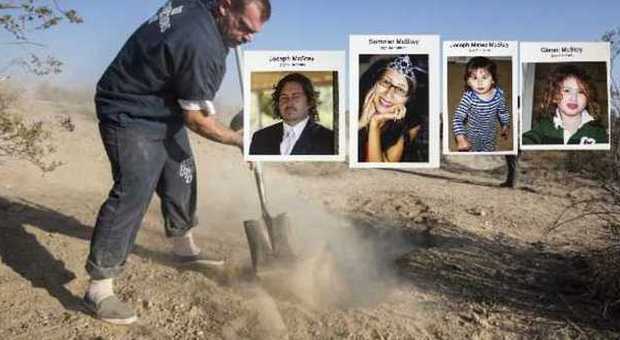 Marito, moglie e i due figlioletti scomparvero nel 2010: i resti trovati nel deserto