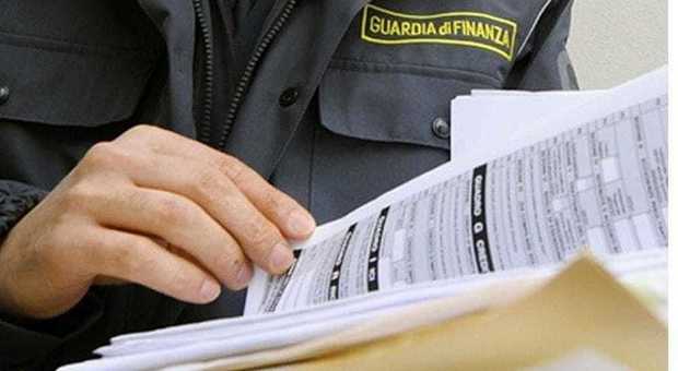 Napoli, scacco matto alla cricca della bancarotta: arrestati sei imprenditori