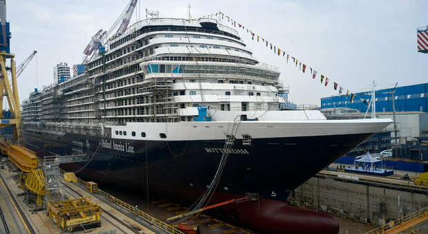 Venezia, prima dose a 200 marinai: la "Rotterdam" ecco la nave Covid Free