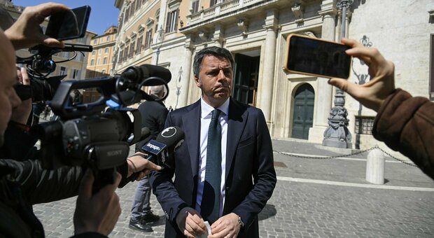 Venti di crisi, allarme nella maggioranza. Letta preoccupato, Renzi: «Noi con Draghi»