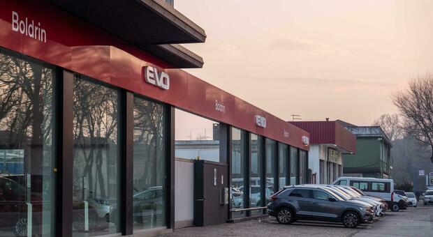 Crac concessionaria Boldrin, clienti ancora in attesa delle caparre: «Versati 4mila euro e consegnato anche l'auto usata»