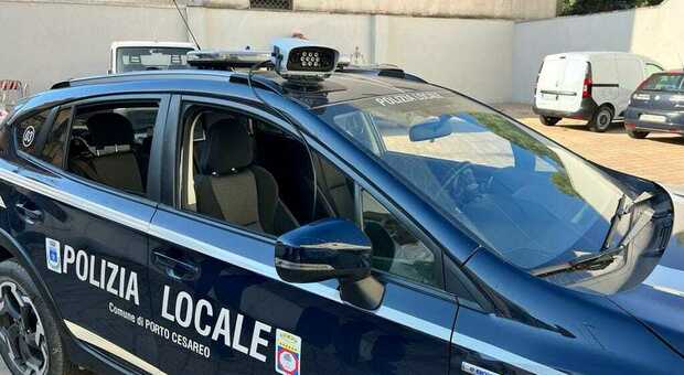 L'auto della polizia locale dotata di autoscan capture