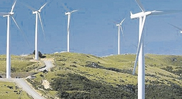 Nuovo parco eolico, il senatore Matera interroga il ministro