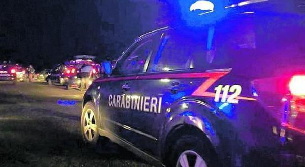 Violenta le due figlie per undici anni, arrestato dai carabinieri