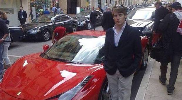 Raffaele Pezzella: il giovane era un appassionato d'auto
