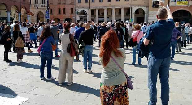 La manifestazione di domenica scorsa in piazza Vittorio Emanuele a Rovigo