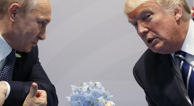 Usa, Trump firma nuove sanzioni contro la Russia