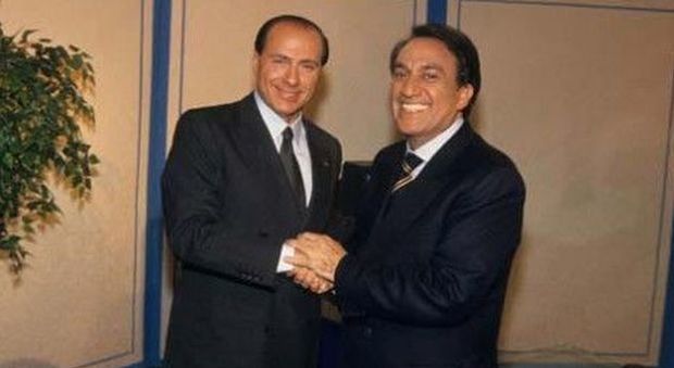 Fede amaro: «Berlusconi non mi ha invitato, ma neanche la Pascale»