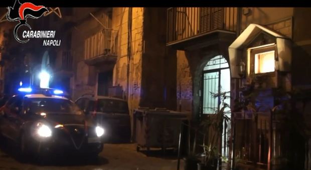 Napoli, blitz al rione Sanità: interrotto summit di camorra, arrestato uomo armato