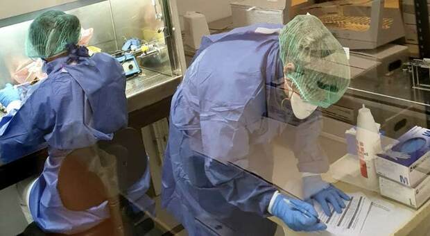 Virus, nella regione più rossa d'Italia cinqucento ricoveri, ospedali in ginocchio