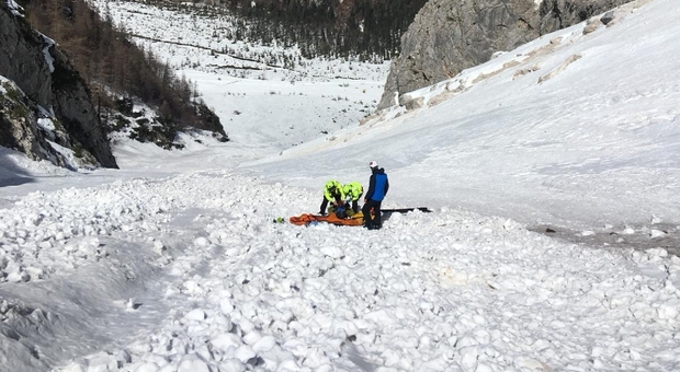 Scialpinista vola per decine di metri dalla Forcella Antelao: è grave