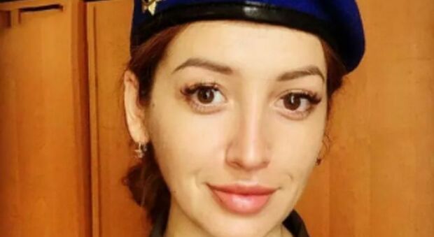 Caduta Olena Kushnir, la dottoressa dell'esercito ucraino rimasta in prima linea dopo aver salvato il figlio