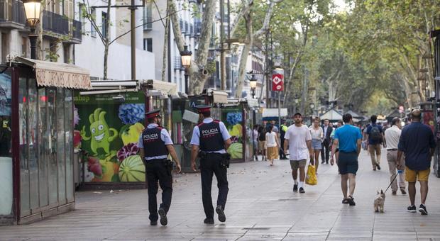 Napoli, narcos latitante catturato dalla polizia tra le Ramblas di Barcellona