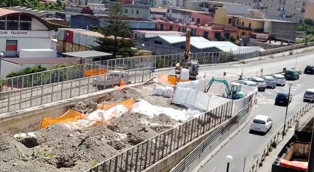 Napoli Est, lavori sul cavalcavia di via Repubbliche Marinare: via alla rimozione dell'amianto