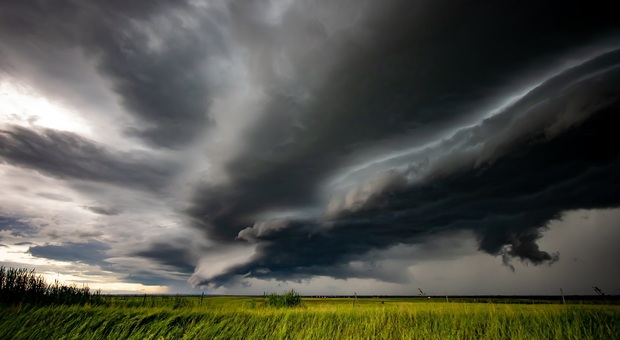 Meteo di Ferragosto, previsioni: da oggi a Nordest temporali, grandinate e colpi di vento. Ma poi torna il caldo africano (Foto di Brigipix da Pixabay)